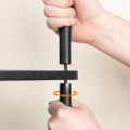 Rohový regál Vasagle Ebbi 30 cm černý