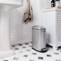 Odpadkový koš s víkem RYAN 10 L stříbrný