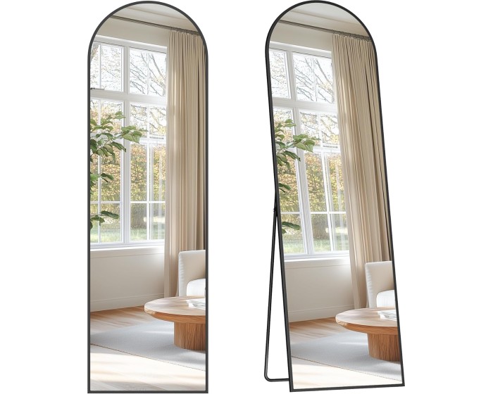 Volně stojící zrcadlo Bleer 150 cm černé V