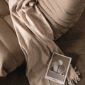 Designové křeslo s taburetem Fugi béžovo-šedé