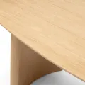 Oválný jídelní stůl Oriento 200 cm dub přírodní