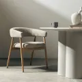 Designová jídelní židle Giovani z masivu béžová