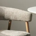 Designová jídelní židle Giovani z masivu béžová