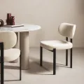 Designová jídelní židle Flare béžová/černá