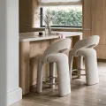 Designová čalouněná barová židle Lino krémová