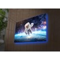 Obraz s LED osvětlením ASTRONAUT VE VESMÍRU 45 x 70 cm