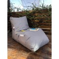 Sedací vak ve tvaru lenošky Daybed šedý