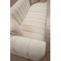 Třímístní pohovka Royal 225 cm boucle krémová