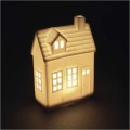 Vánoční světelná LED dekorace House 18 cm bílá