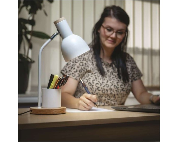 Stolní lampa Poppy bílá