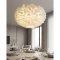 Závěsný lustr Feathry 60 cm bílý