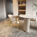 Čalouněné jídelní křeslo Modig bouclé bílé/zlaté