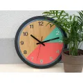 Dřevěné nástěnné hodiny Paris 33 cm korálové/černé