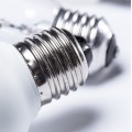 LED žárovka E-27 5W RSL019 teplá bílá