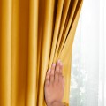 Závěs Amelia Home Velvet s multifunkční páskou hořčicově žlutý