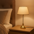 Stolní lampa Deni béžová/zlatá