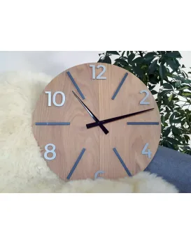 Dřevěné nástěnné hodiny Aksel 60 cm dub přírodní/černé/šedé